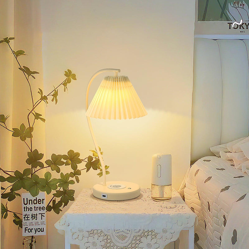 Crescini Pleated Table Lamp-DWHOME