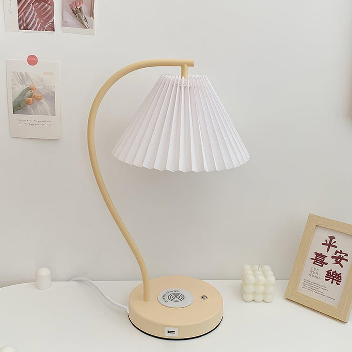 Crescini Pleated Table Lamp - DWHOME