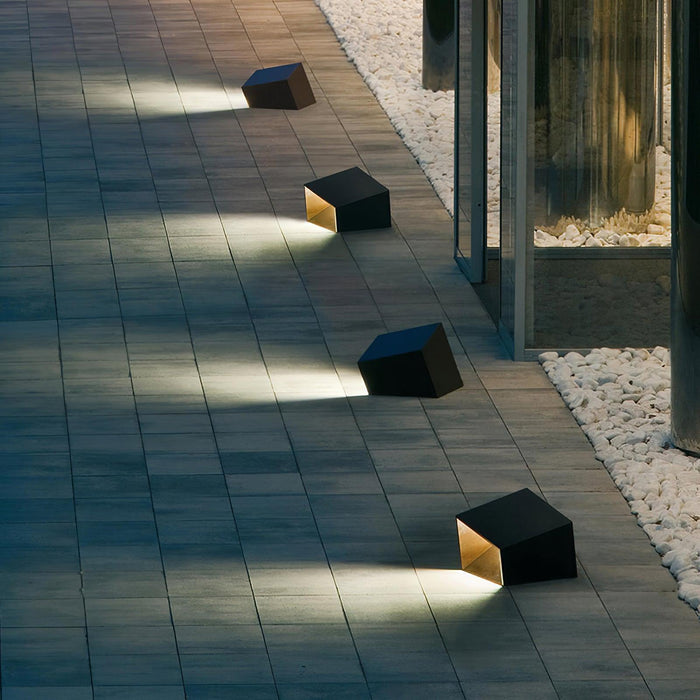 Cube Garden Outdoor Light-DWHOME