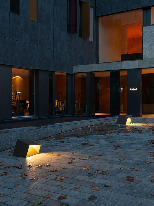 Cube Garden Outdoor Light-DWHOME