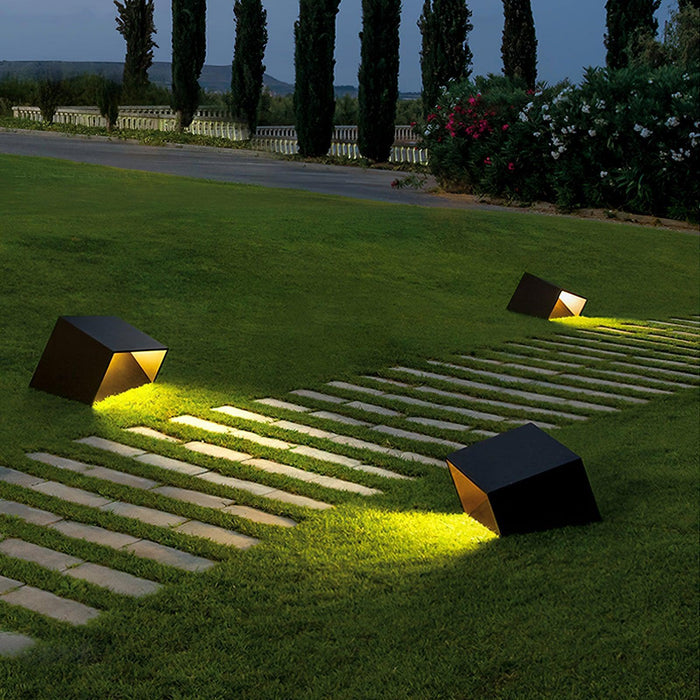 Cube Garden Outdoor Light-DWHOME