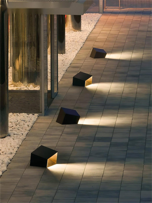 Cube Garden Outdoor Light-DWHOME