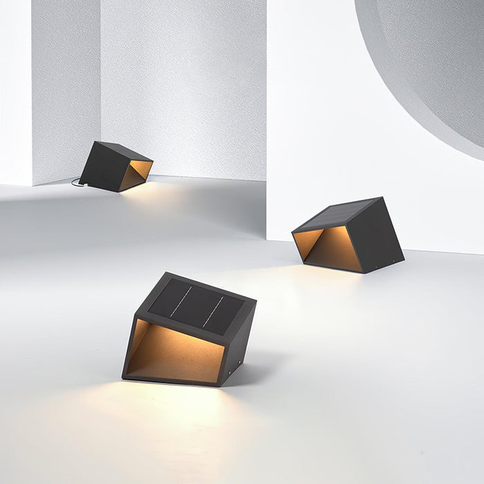 Cube Garden Solar Outdoor Light - DWHOME