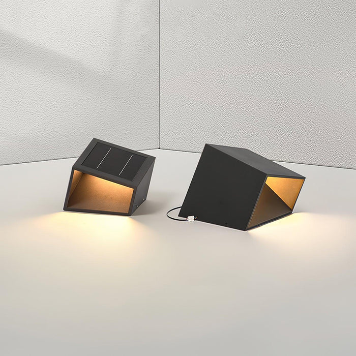 Cube Garden Solar Outdoor Light - DWHOME