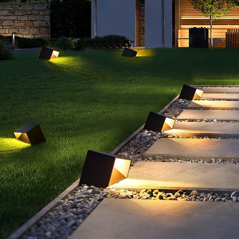 Cube Garden Solar Outdoor Light-DWHOME