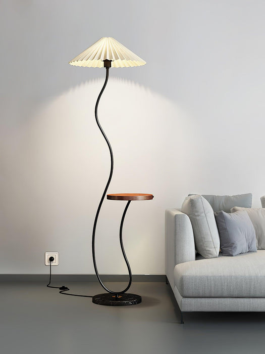 Curvatura Floor Lamp.