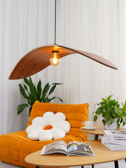 Curve Wooden Pendant Lamp.