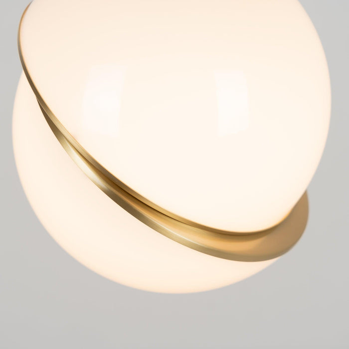 Crescent Pendant Lamp - Vakkerlight