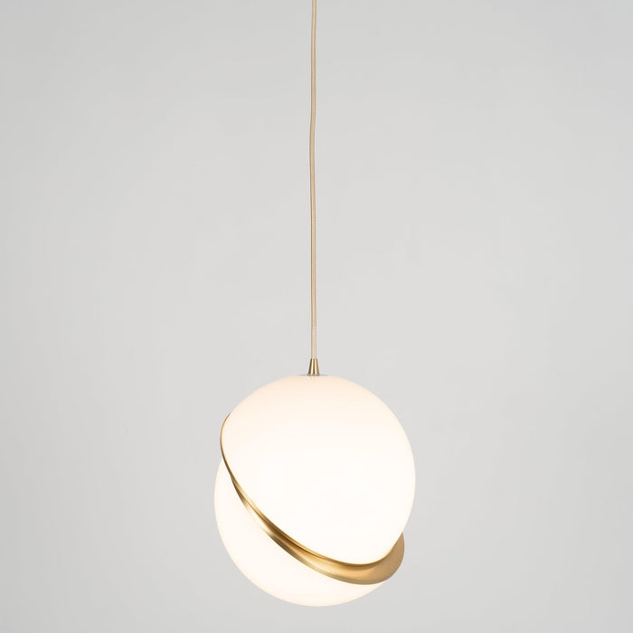 Crescent Pendant Lamp - Vakkerlight