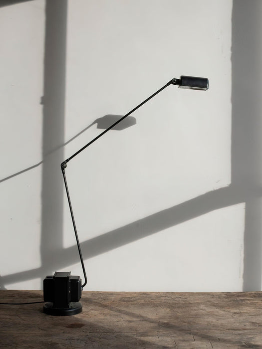 Dynamo Table Lamp-DWHOME