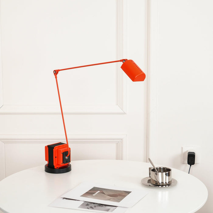 Dynamo Table Lamp-DWHOME