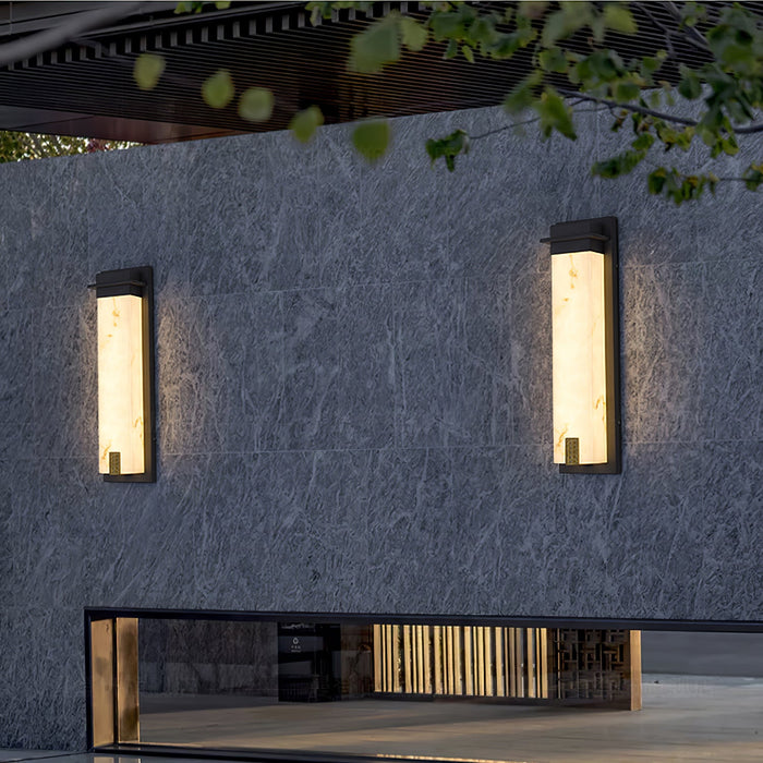Delaney Outdoor Wall Light-DWHOME