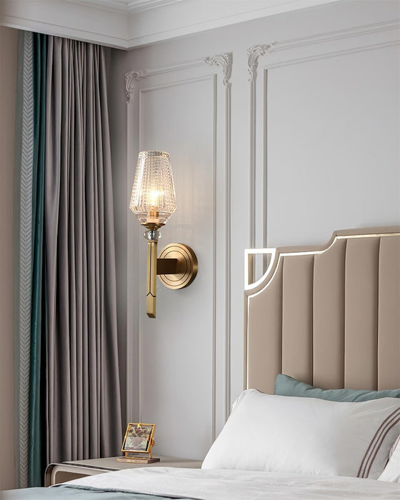 Devora Brass Wall Lamp - Vakkerlight