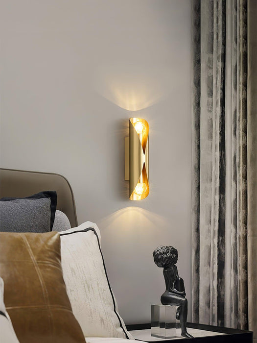 Diamonds Brass Wall Lamp - DWHOME