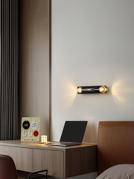 Diamonds Brass Wall Lamp - DWHOME