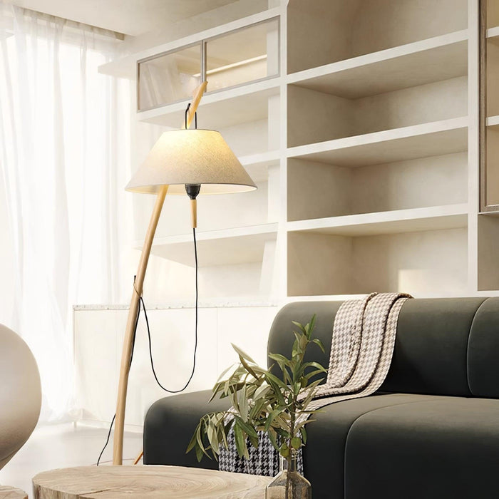 Dornstab Floor Lamp.