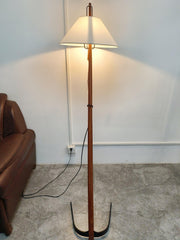 Dornstab Floor Lamp-DWHOME
