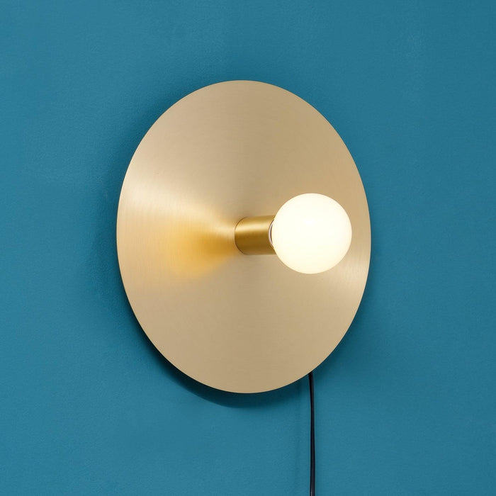 Dot Wall Lamp.