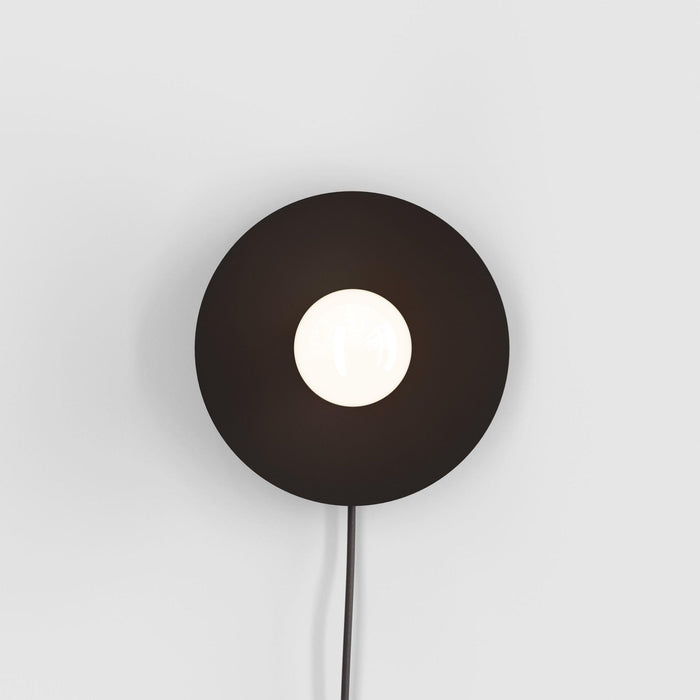 Dot Wall Lamp.