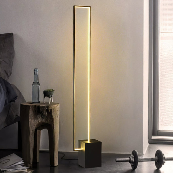 Edge Floor Lamp - Vakkerlight