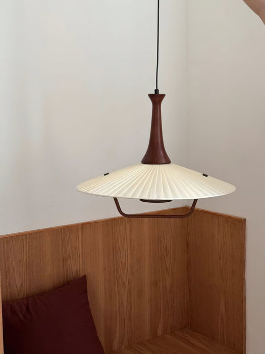 Eikon Pendant Lamp.