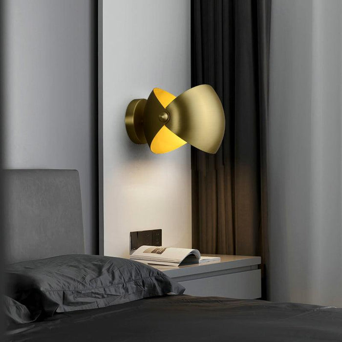 Eirene Wall Lamp.