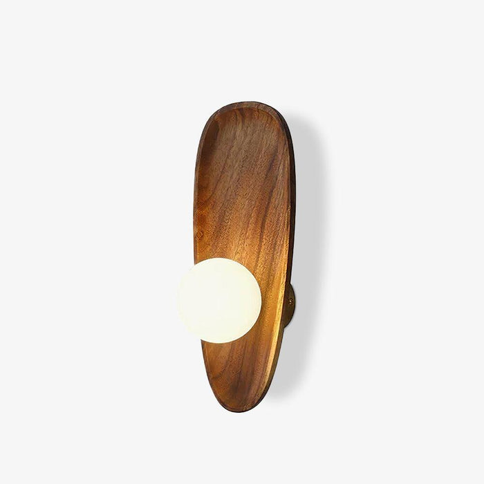 Eivor Wall Lamp.