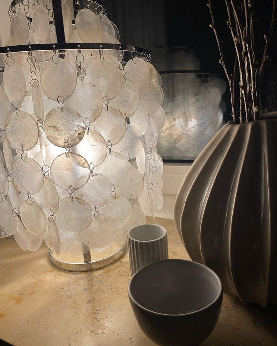 Round Shell Table Lamp - Vakkerlight