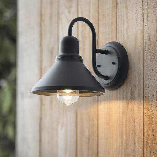 Fable Outdoor Wall Lamp.