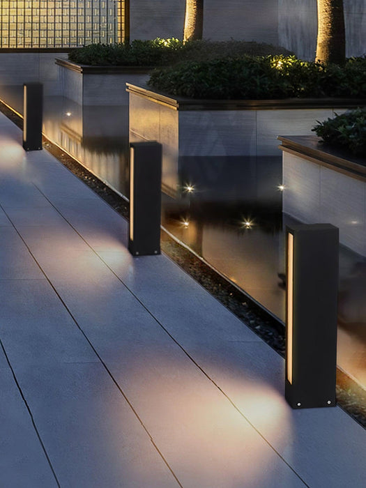 Faro Outdoor Post Lamp-DWHOME