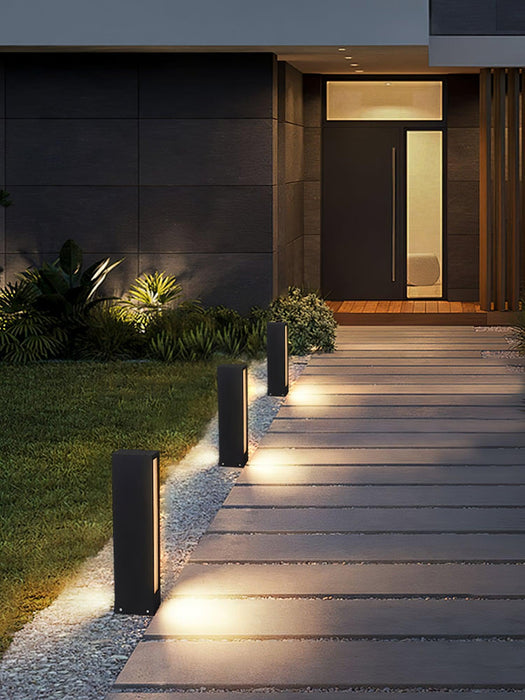 Faro Outdoor Post Lamp.