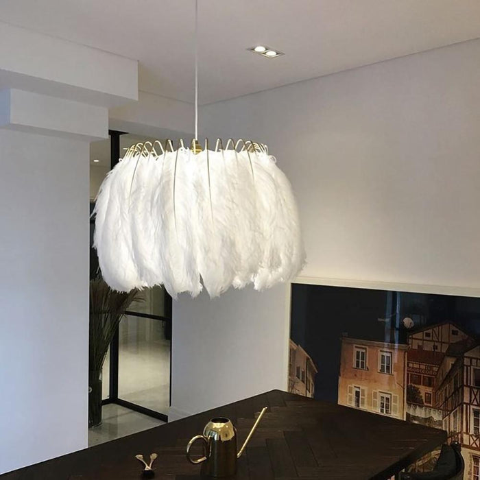 Feather Pendant Lamp.