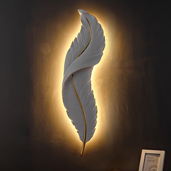 Feather Wall Lamp.