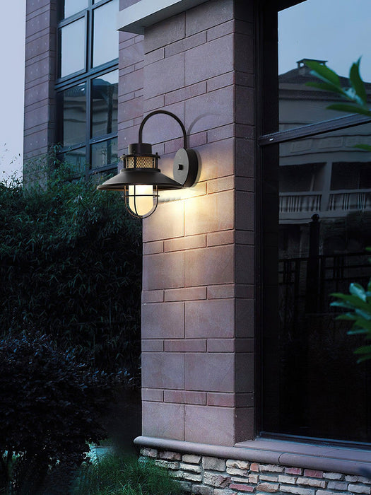 Felix Outdoor Wall Lamp-DWHOME