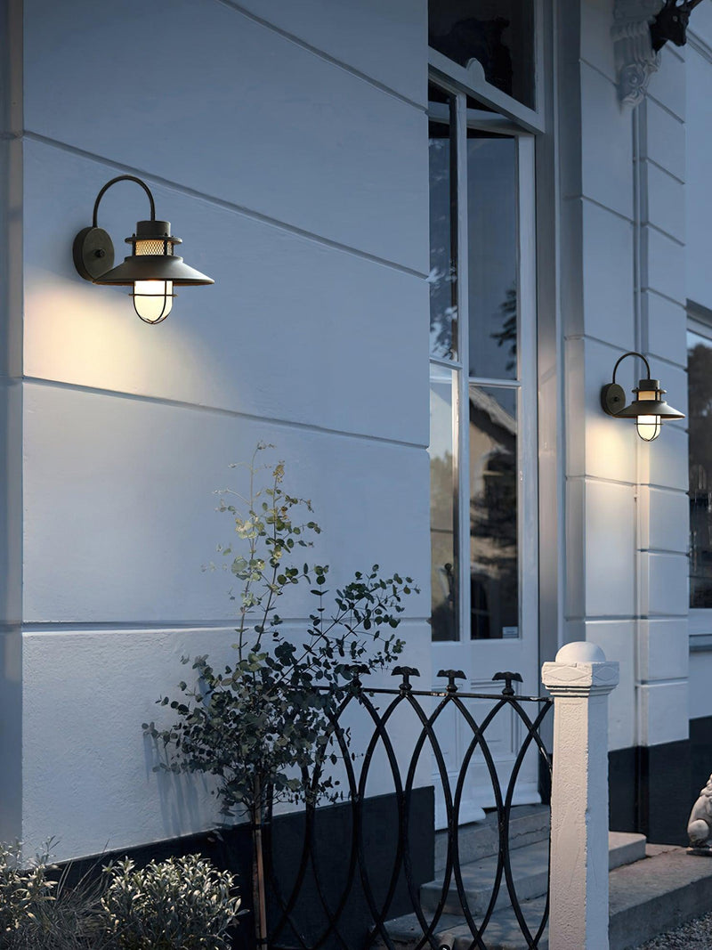 Felix Outdoor Wall Lamp-DWHOME