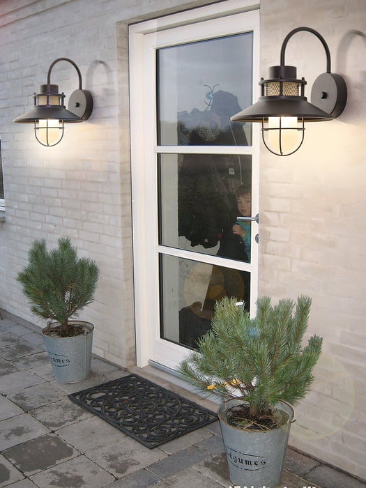 Felix Outdoor Wall Lamp-DWHOME
