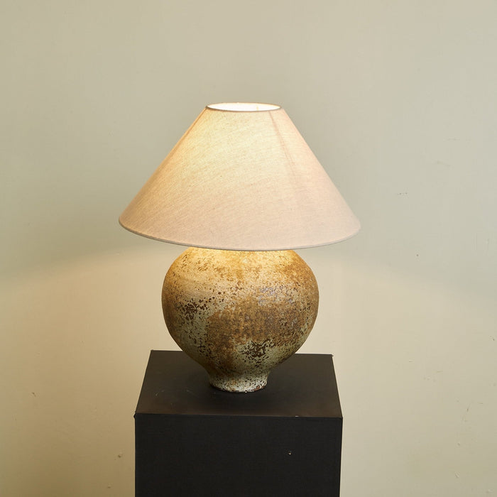 Ferrosia Table Lamp-DWHOME