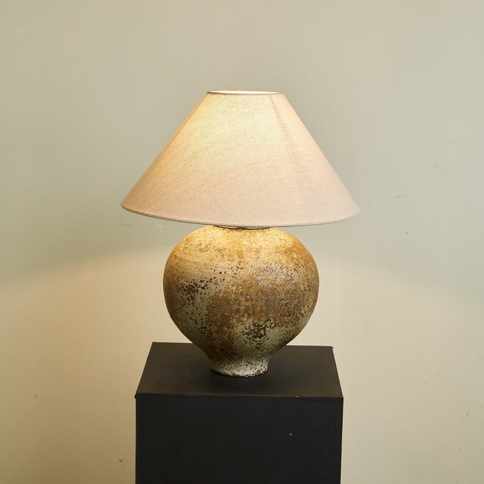 Ferrosia Table Lamp-DWHOME