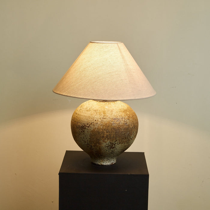 Ferrosia Table Lamp-DWHOME