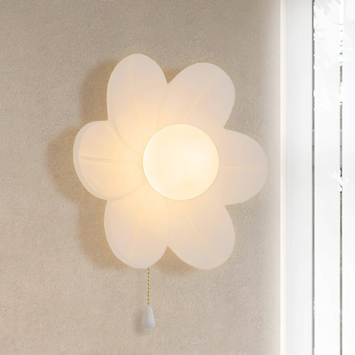 Flowers Wall Lamp.