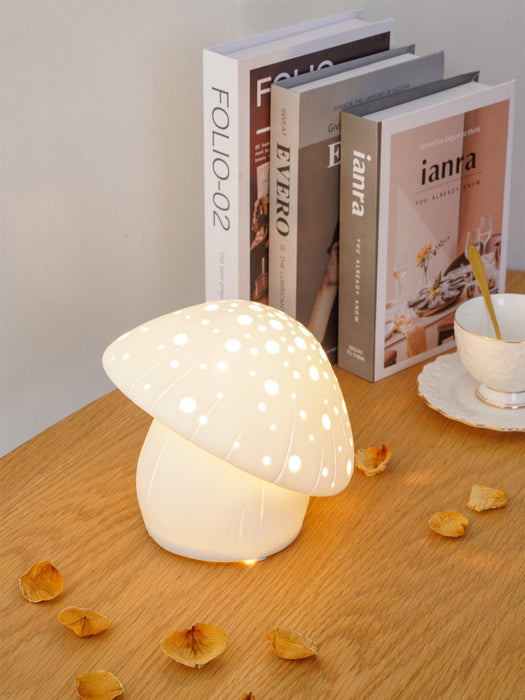 Fungo White Table Lamp-DWHOME