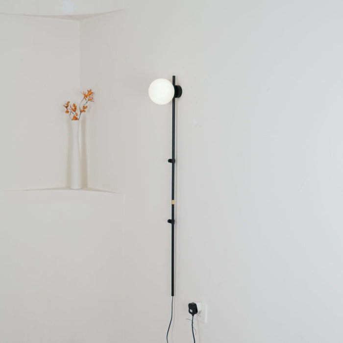 Funiculi Plug In Wall Lamp-DWHOME