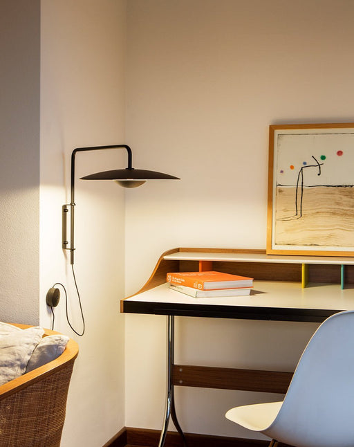 Ginger Plug-In Wall Lamp-DWHOME
