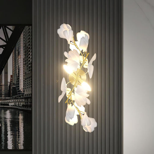 Gingko Flowers Plug-in Wall Lamp - DWHOME