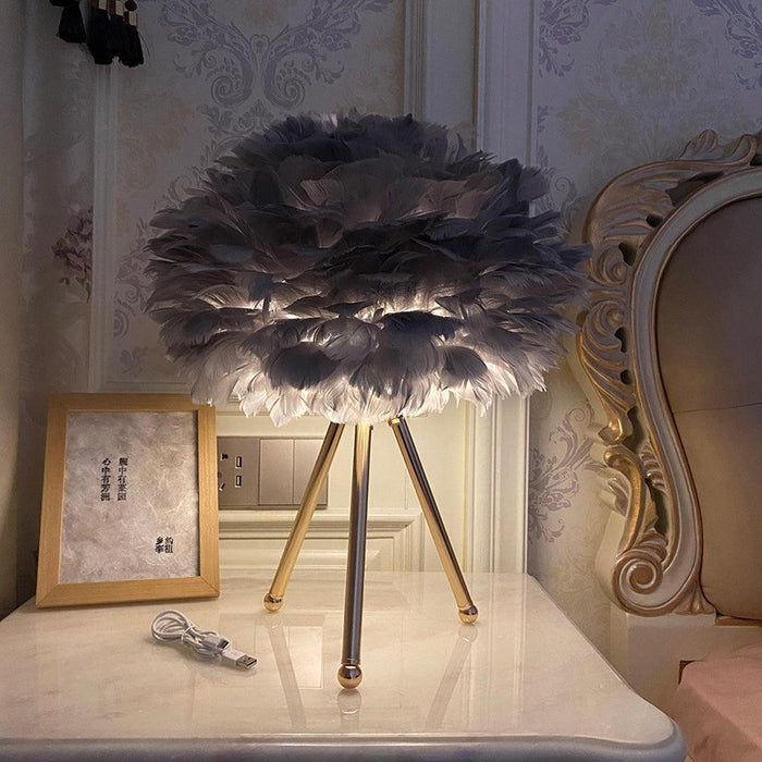 Goose Feather Table Lamp-DWHOME