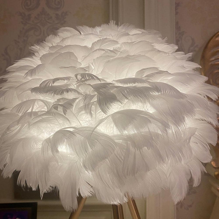 Goose Feather Table Lamp-DWHOME