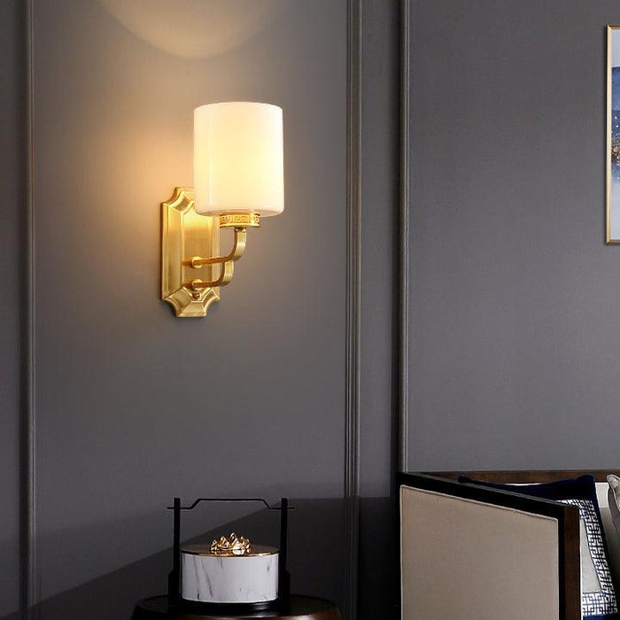 Hamilton Wall Lamp.