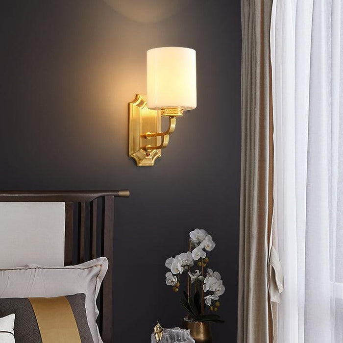 Hamilton Wall Lamp.