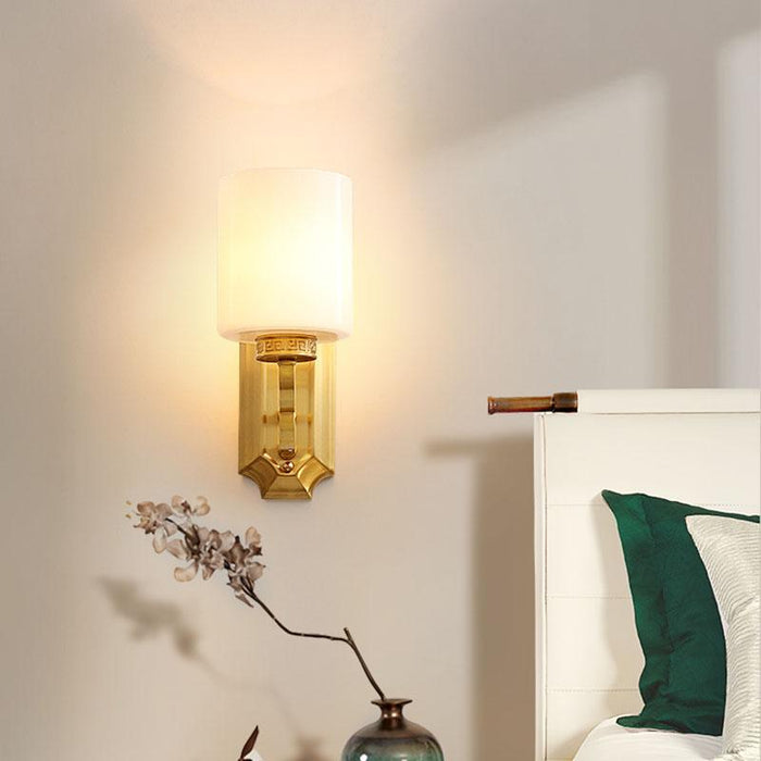 Hamilton Wall Lamp.