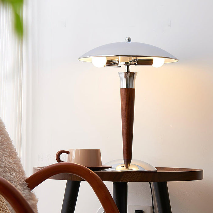 Helmet Table Lamp-DWHOME